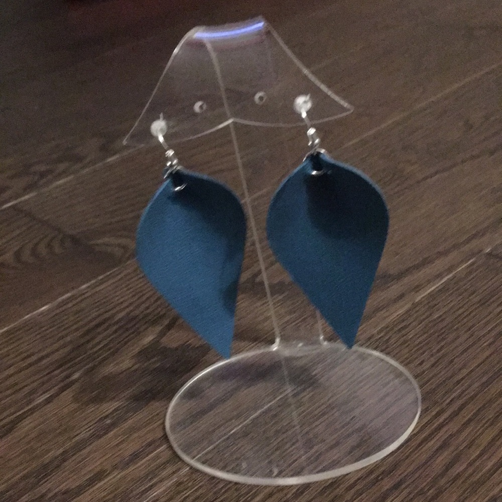 NEW Boho Leather Drop Earrings - Picture 3 of 5